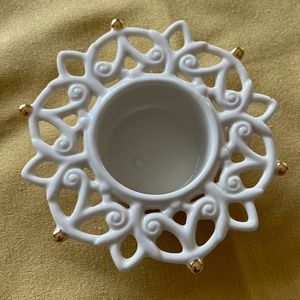 Lenox Snow Lights Tea Candle Holder Ivory and Gold